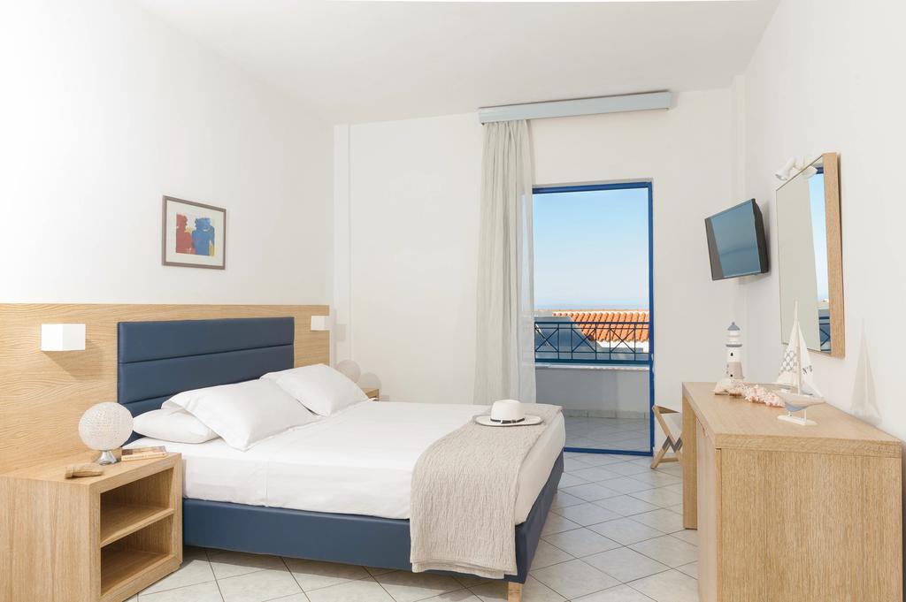 Karras Star Hotel Evdhilos Bagian luar foto